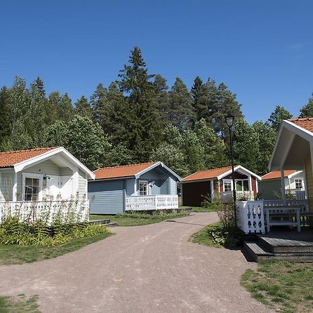 Astrid Lindgrens Vaerlds Gaestboende Vimmerby Buitenkant foto
